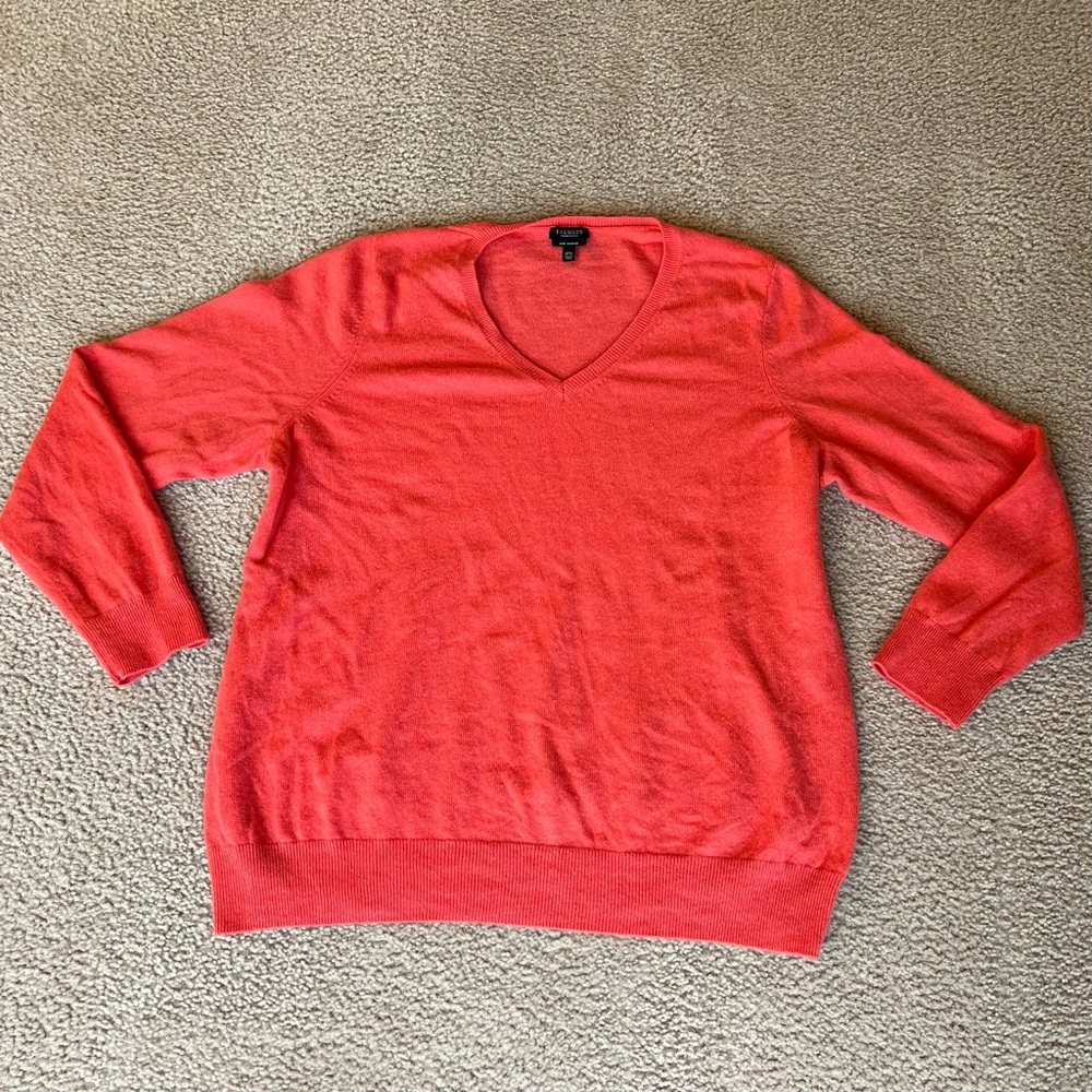 100% Cashmere Coral V-Neck Sweater